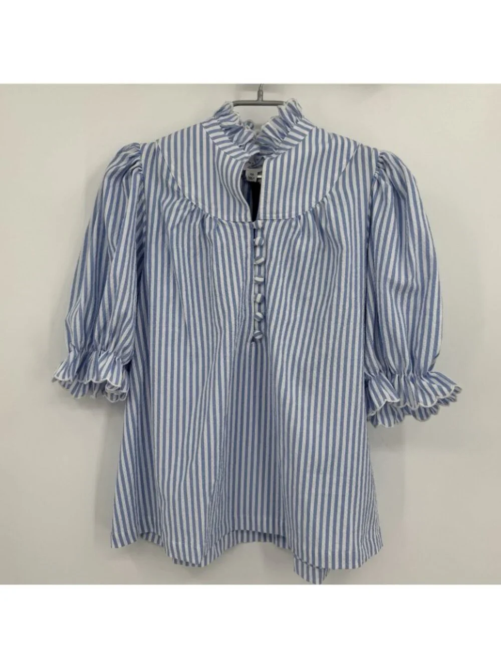 Pomander Place by Tuckernuck Blue Stripe Selena Blouse sz XS Puff Sleeve Ruffle
